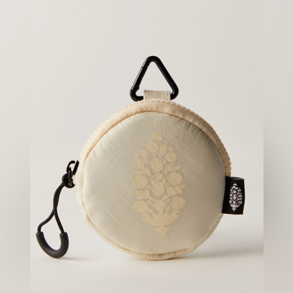 NWT Fp Movement Essentials Only Pouch in color Ivory